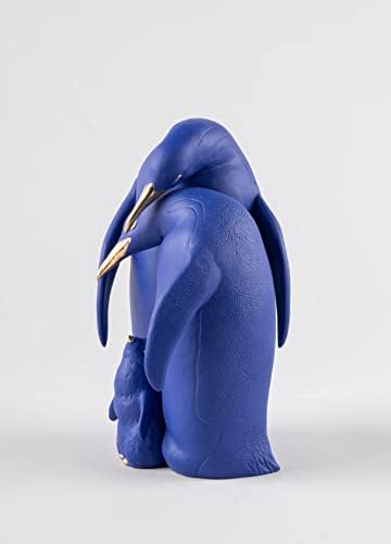 פסל משפחתי של Lladró Penguin. מהדורה מוגבלת. כחול וזהב. פסלון חרסינה
